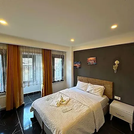 Happy Dreams Hotel